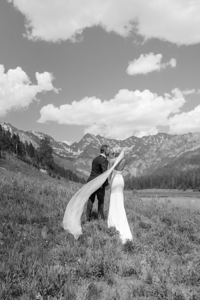 wedding couple in Colorado