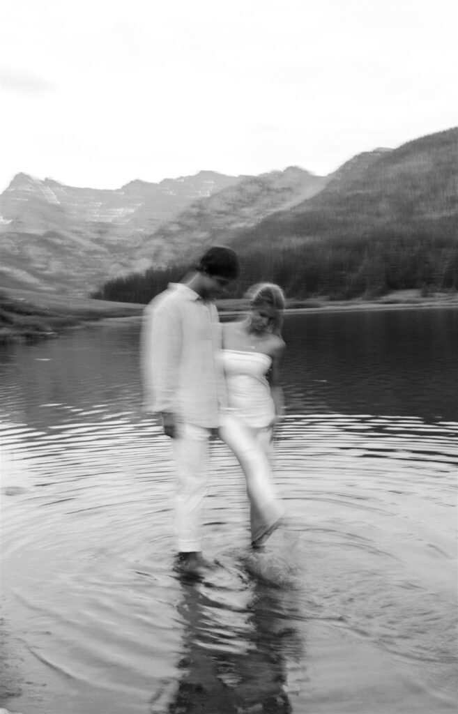 lake engagement photos