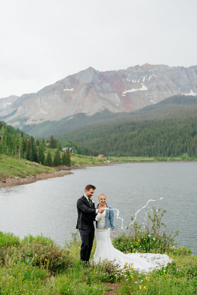 Colorado mountain wedding bride and groom