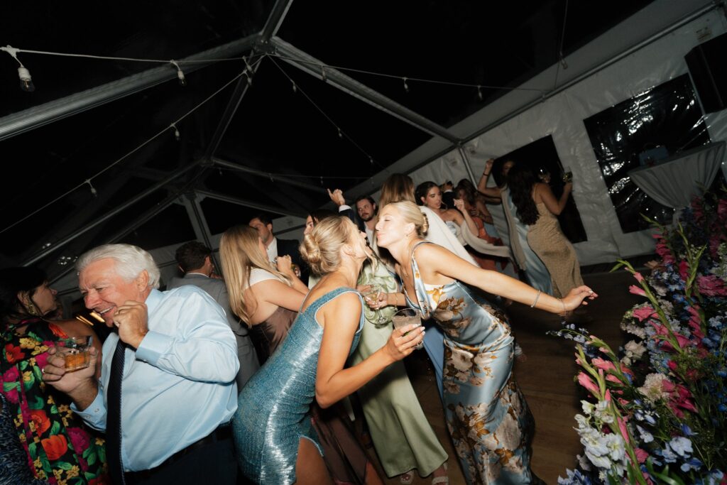 Beano's Cabin wedding reception with guests on the dance floor