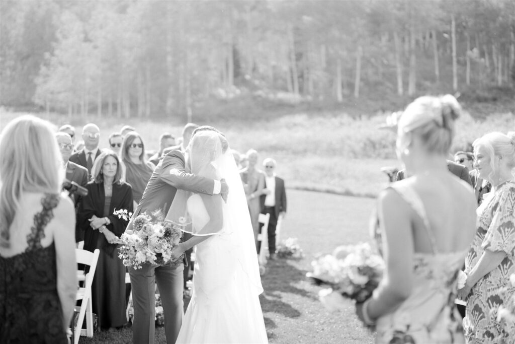 A Colorado mountain wedding ceremony at Beano's Cabin