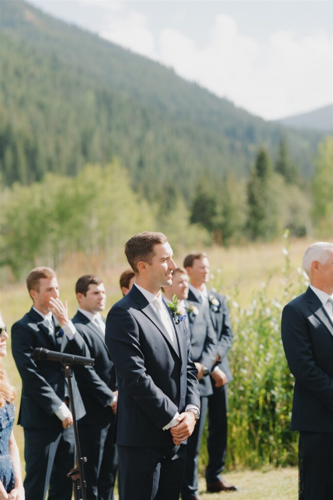 A Colorado mountain wedding ceremony at Beano's Cabin