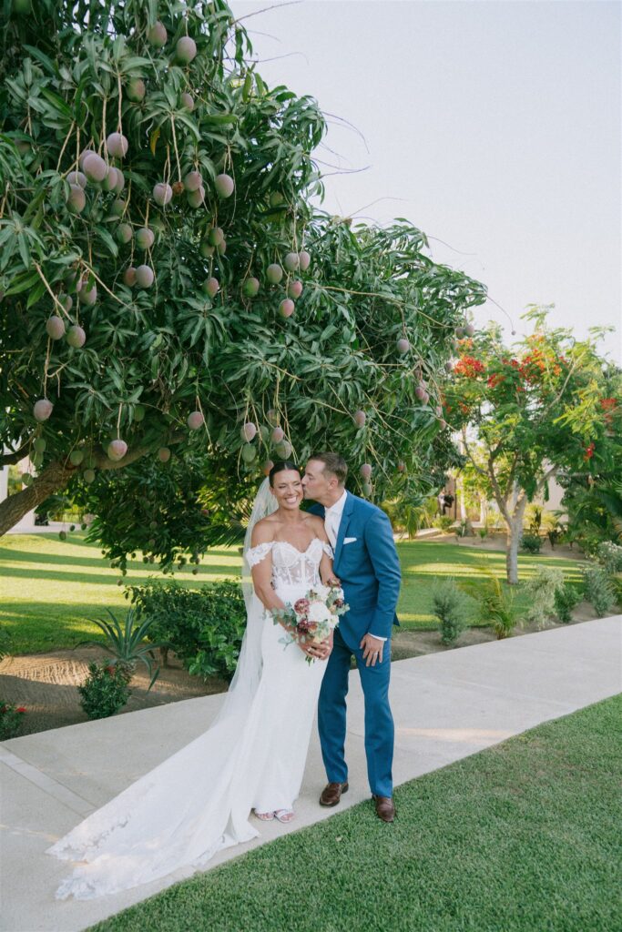 Bride and groom portraits at Baja Luna in Los Cabos