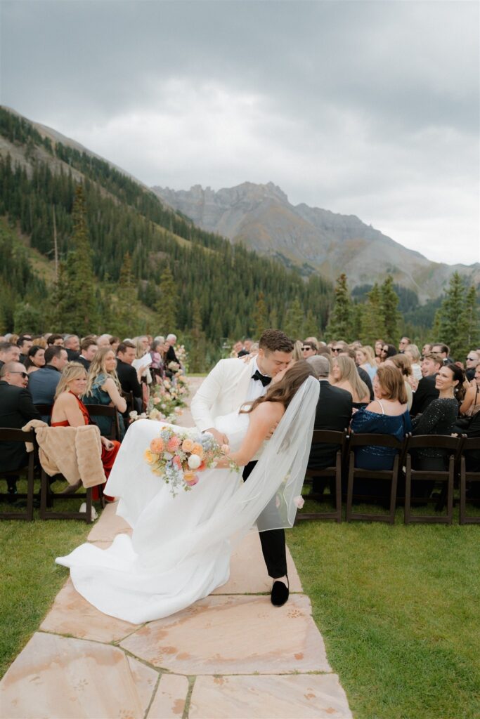 Palmyra Lookout wedding ceremony in Telluride, CO