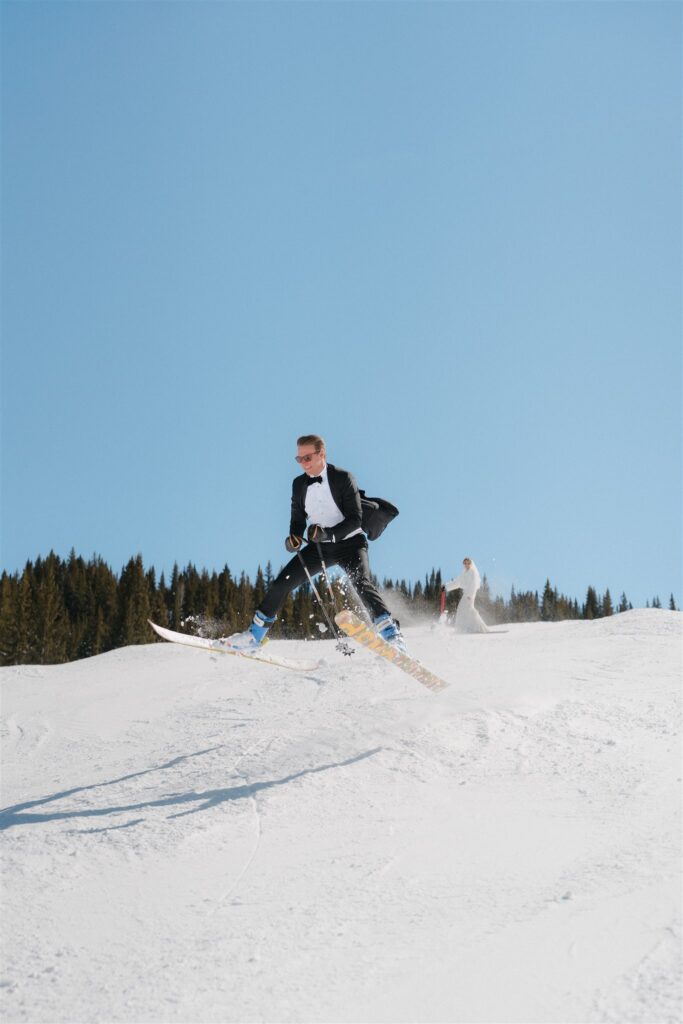 ski wedding photos on Vail Mountain