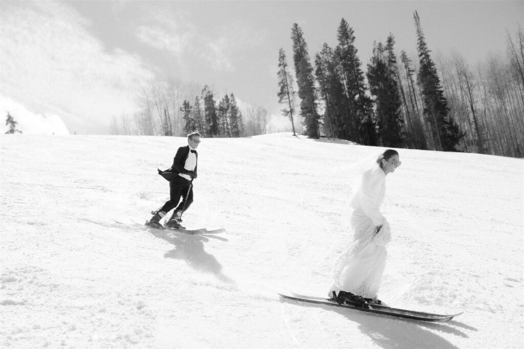 ski wedding photos on Vail Mountain