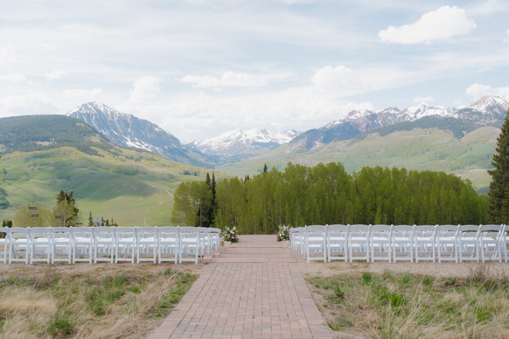 Mountain resort wedding in Colorado