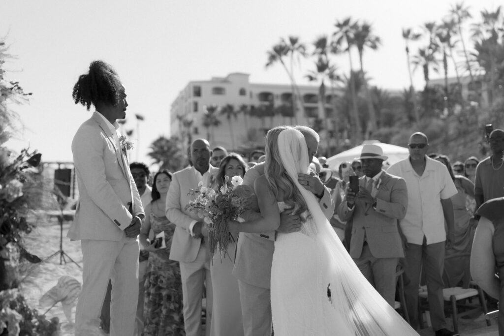 Cabo san Lucas wedding ceremony on the beach at Hilton Los Cabos