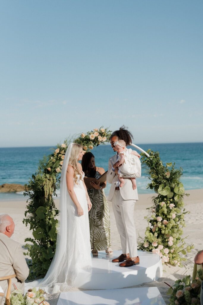 Cabo san Lucas wedding ceremony on the beach at Hilton Los Cabos