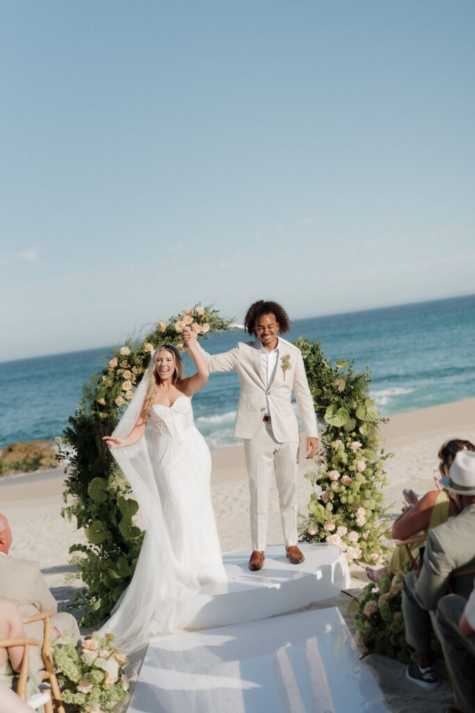 Cabo san Lucas wedding ceremony on the beach at Hilton Los Cabos