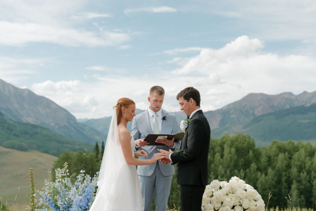 Crested Butte wedding ceremony in the Colorado mountains